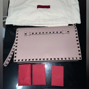 Valentino GARAVANI Nappa rockstud wristlet clutch